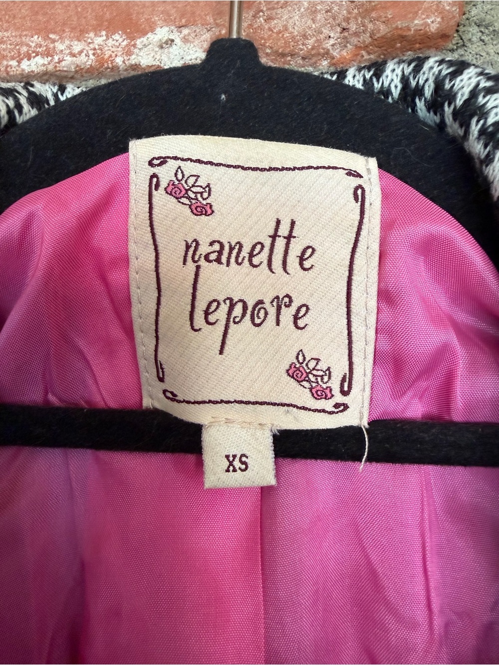 Nanette Lepore Black & White Houndstooth 2 Piece Set with Pink Lining - Picture 3 of 7